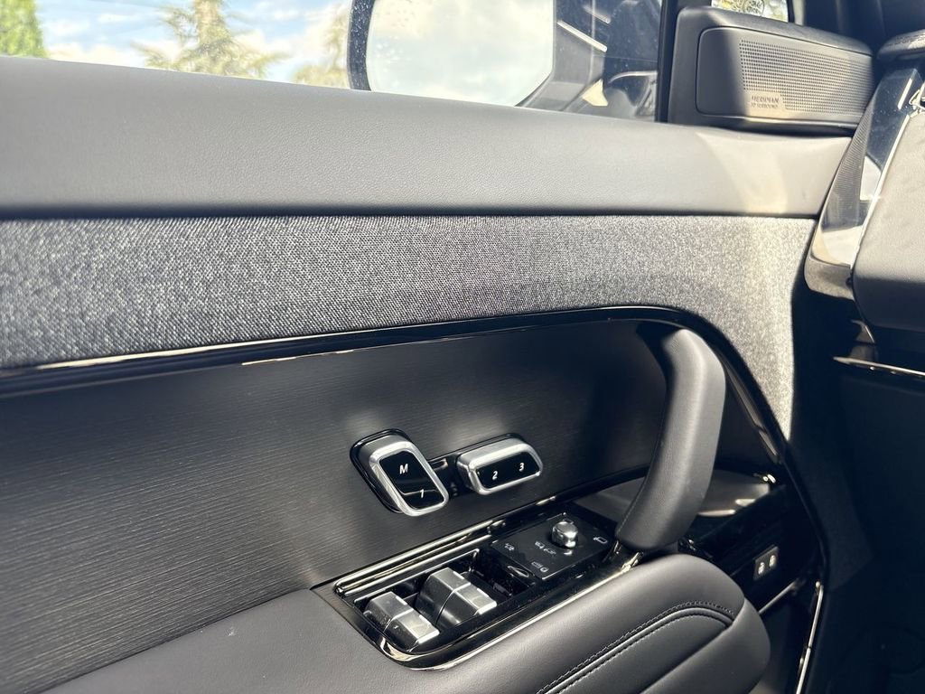New 2026 Land Rover Range Rover Sport Dynamic SE AWD/4WD image 21