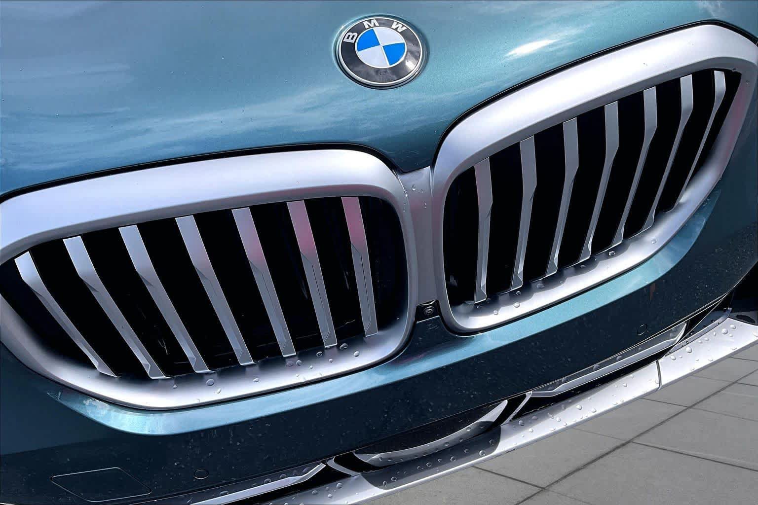 Used 2025 BMW X5 sDrive40i w/ Climate Comfort Package RWD image 30