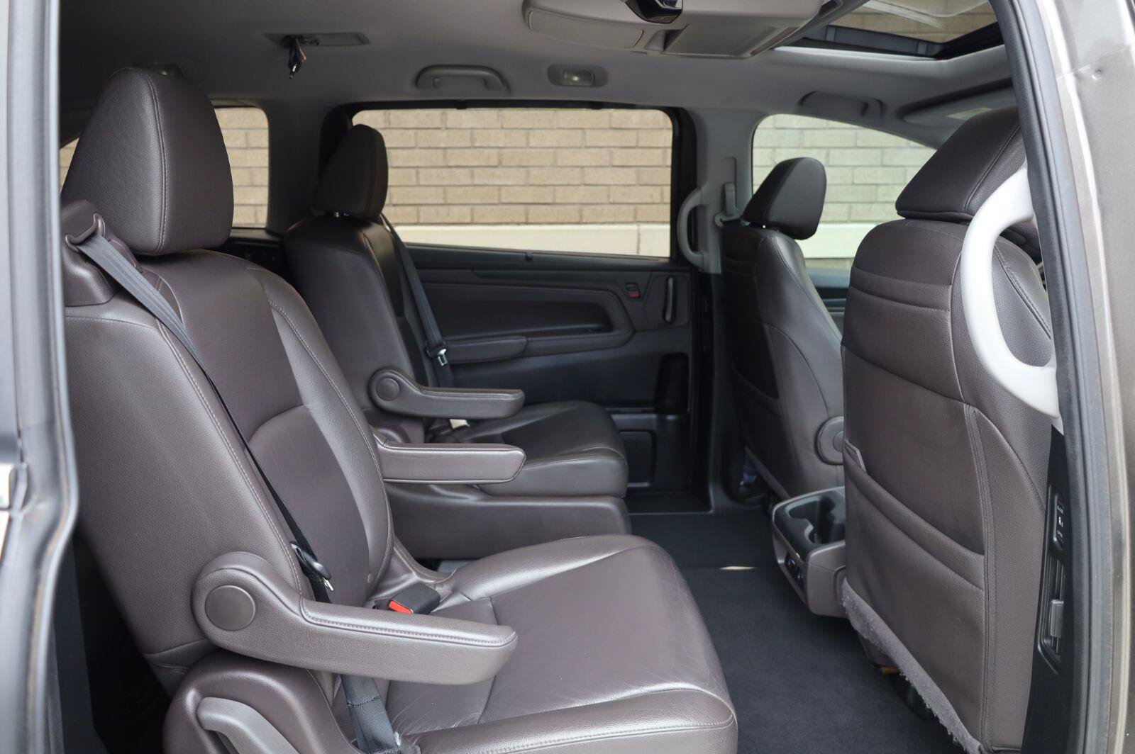 Used 2018 Honda Odyssey EX-L image 27