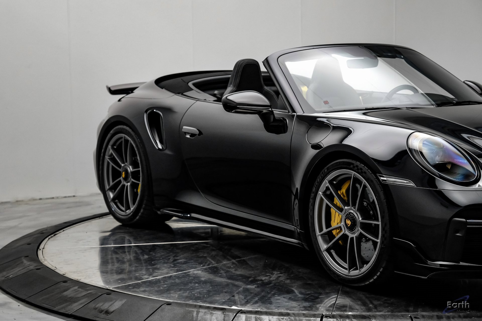 Used 2022 Porsche 911 Turbo S image 30