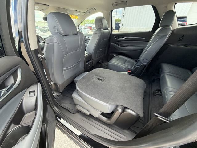Used 2019 Buick Enclave Essence AWD/4WD image 27
