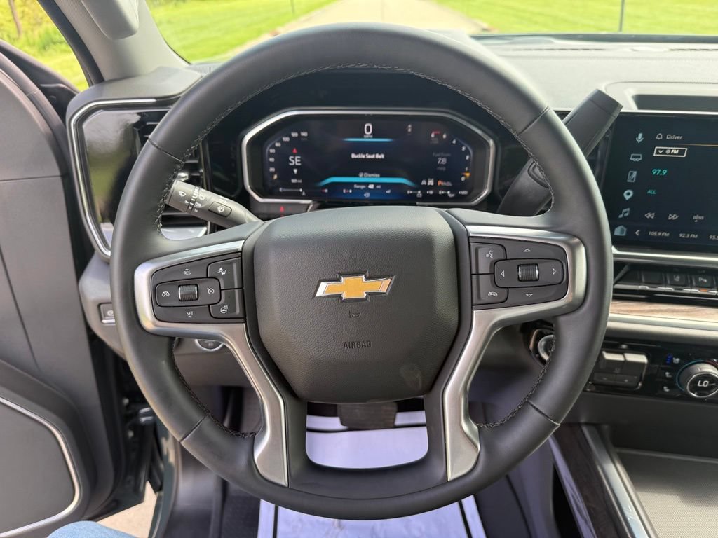 Used 2026 Chevrolet Silverado 2500 LTZ w/ LTZ Premium Package AWD/4WD image 35