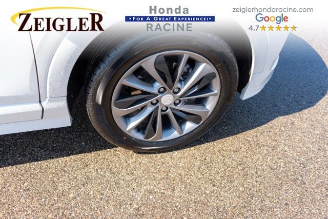 Used 2023 Buick Encore GX Select w/ Sport Touring Package image 9