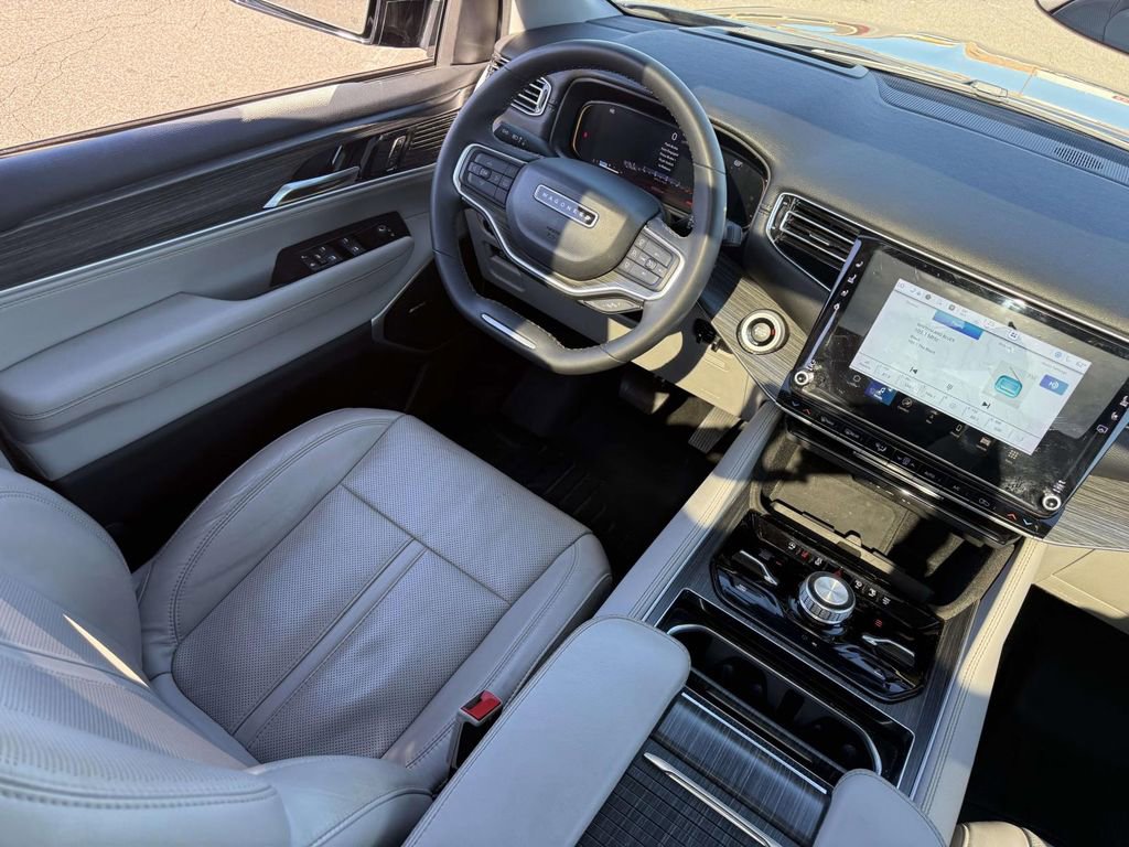 Used 2023 Jeep Wagoneer Series II w/ Convenience Group I image 29