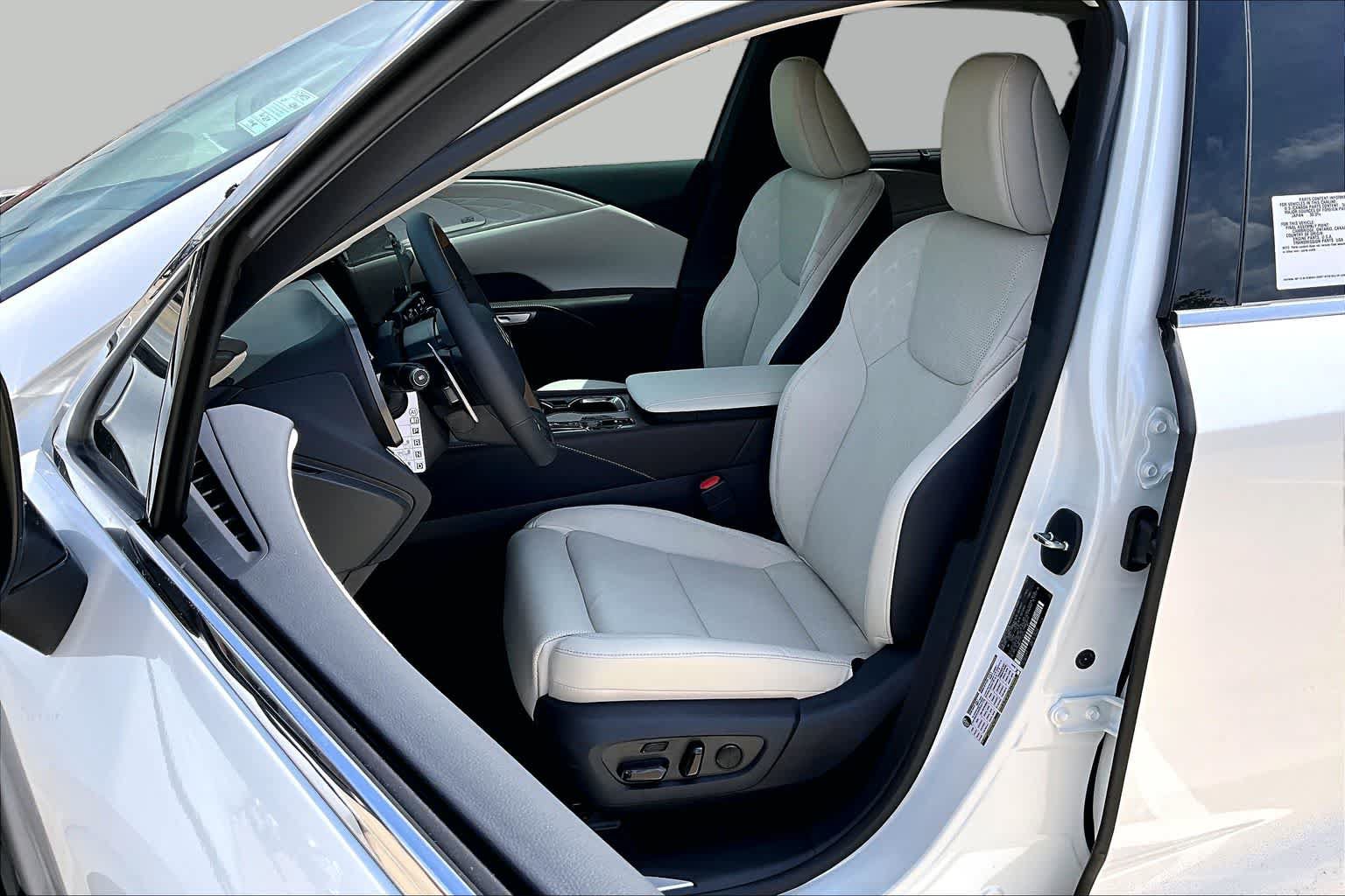 New 2026 Lexus RX 350 FWD image 9
