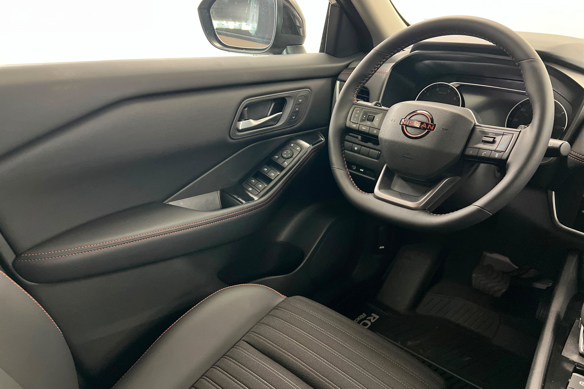 New 2026 Nissan Rogue SV w/ Rock Creek Premium Package AWD/4WD image 11
