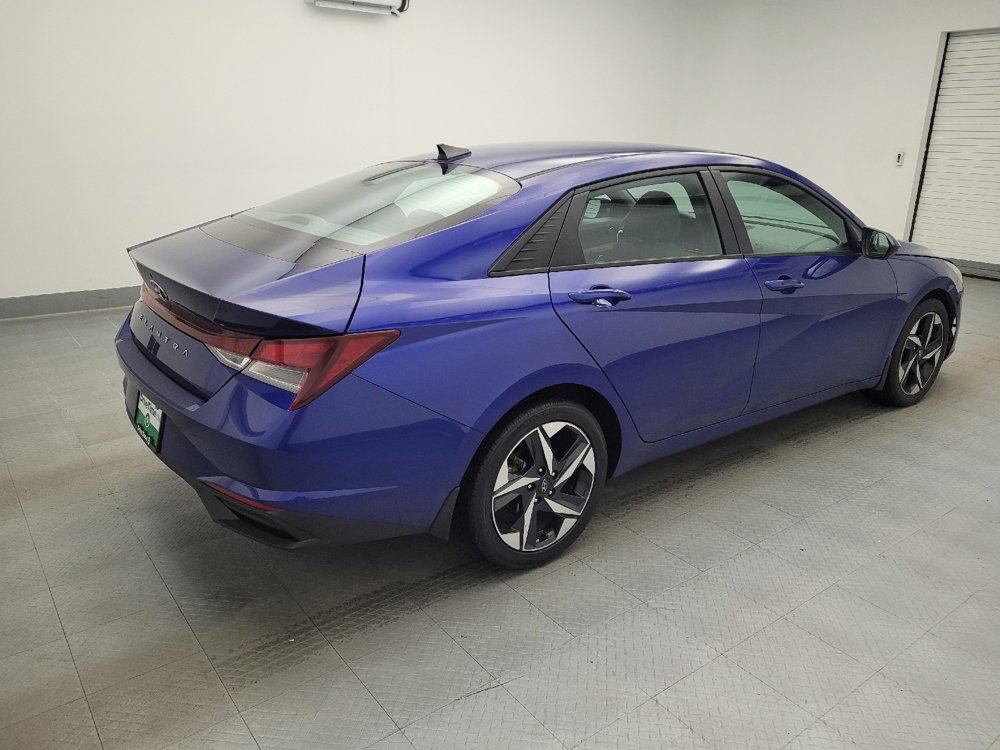 Used 2023 Hyundai Elantra SEL w/ Convenience Package image 10