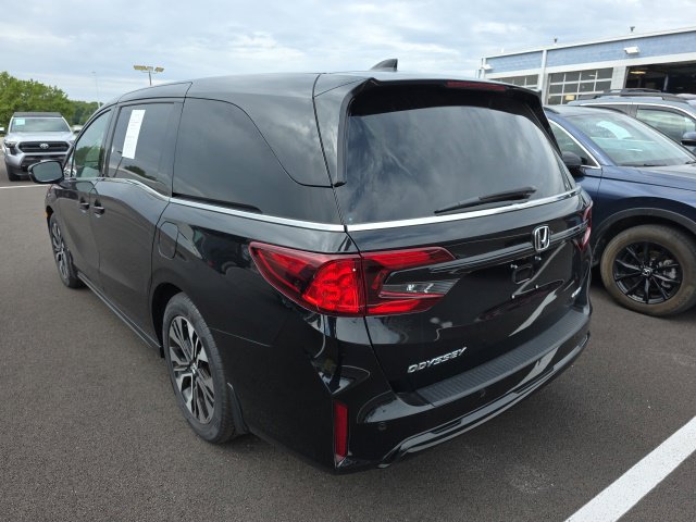 Used 2025 Honda Odyssey Elite image 3