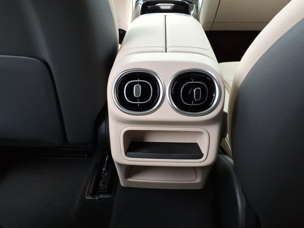 New 2026 Mercedes-Benz GLC 300 4MATIC image 27