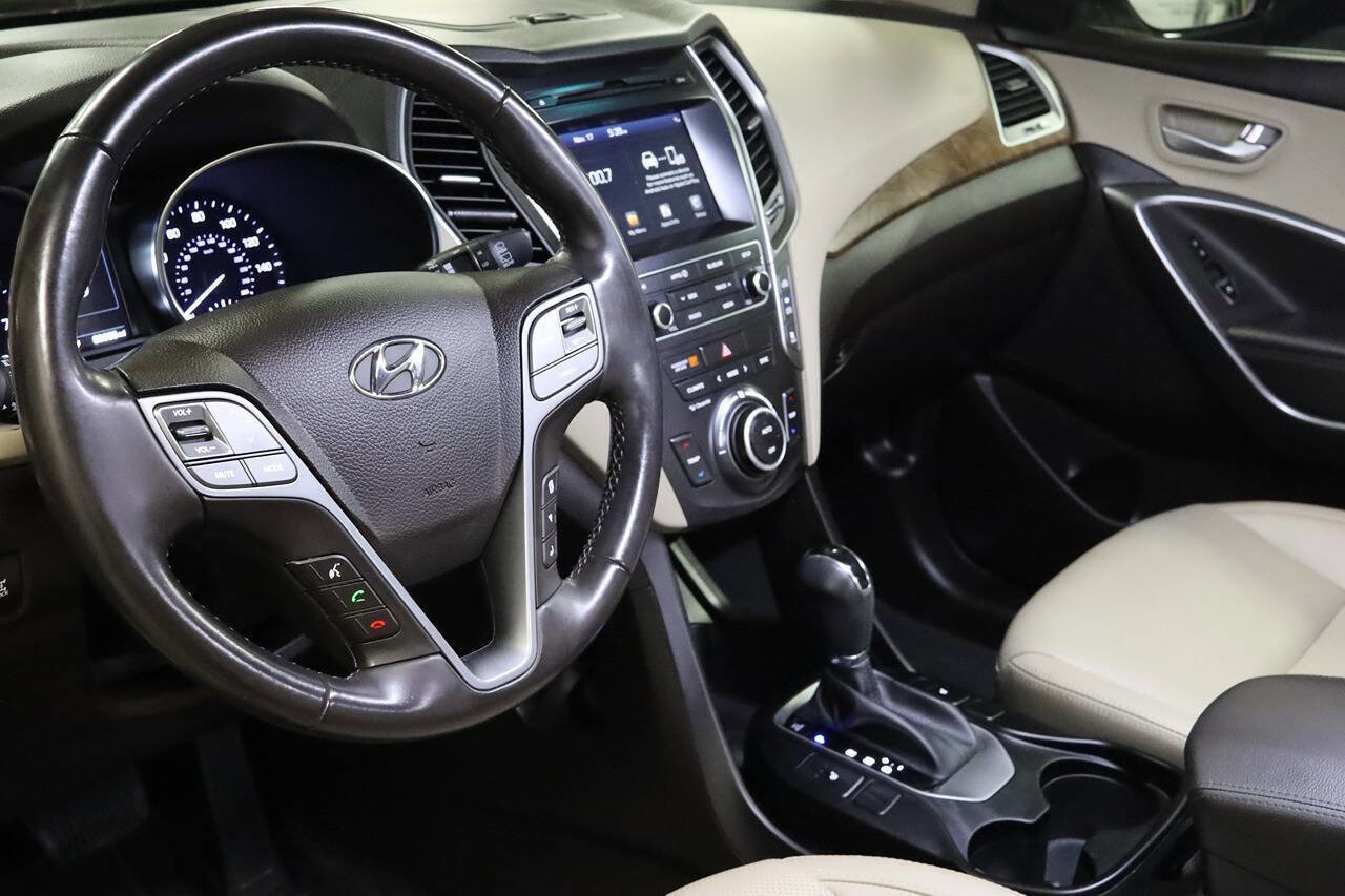 Used 2019 Hyundai Santa Fe XL SE w/ SE Premium Package 02 image 9