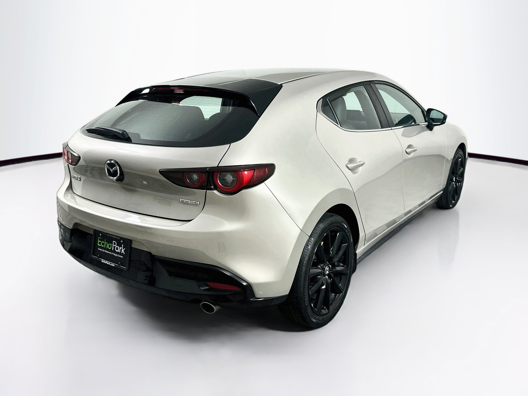 Used 2024 MAZDA MAZDA3 s FWD image 9