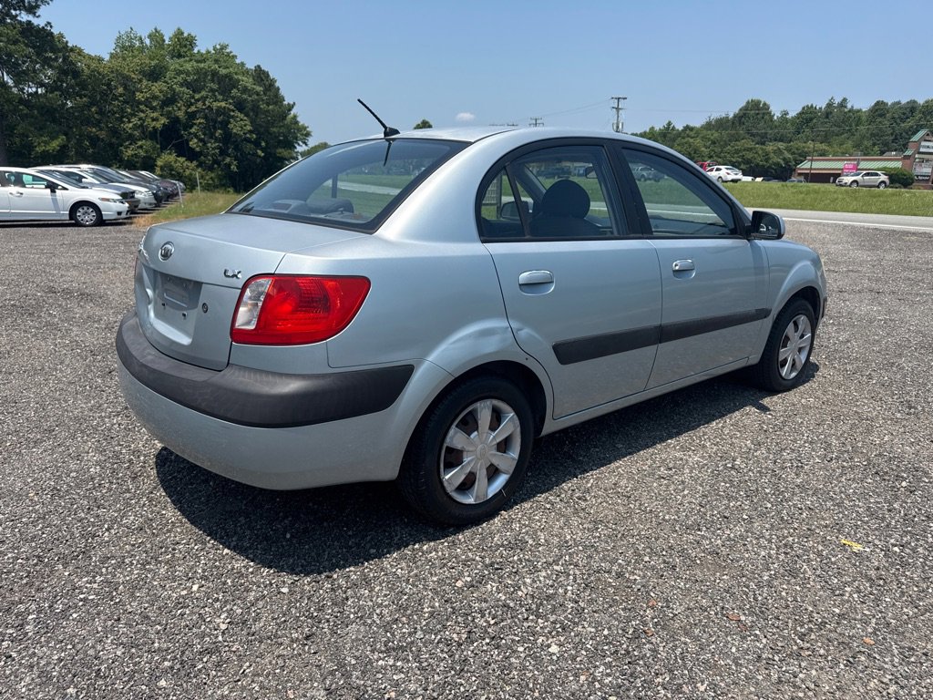 Used 2006 Kia Rio Sedan image 7