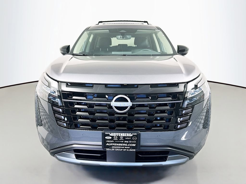 New 2026 Nissan Pathfinder SL AWD/4WD image 2
