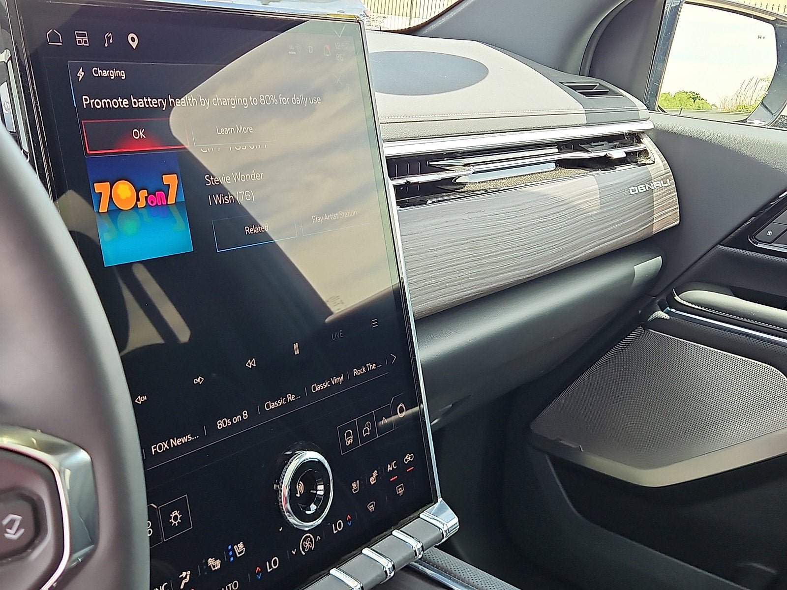 New 2025 GMC Sierra EV Denali AWD/4WD image 19
