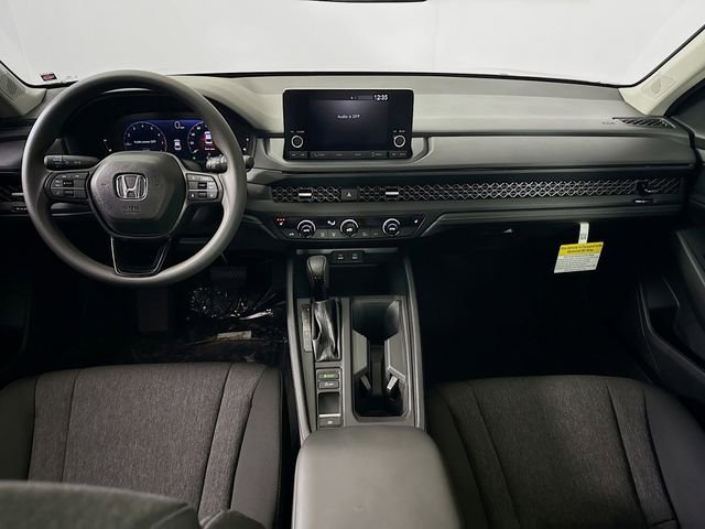 Certified 2025 Honda Accord SE image 4