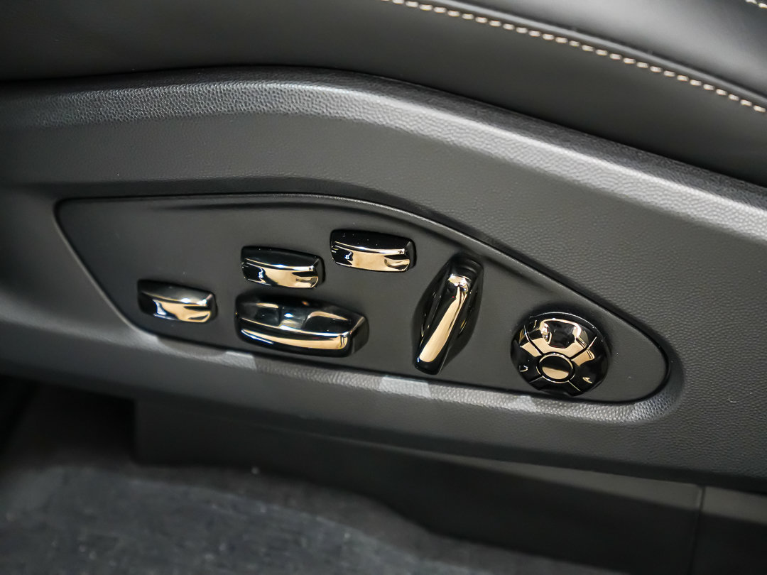 New 2026 Porsche Cayenne Turbo AWD/4WD image 22