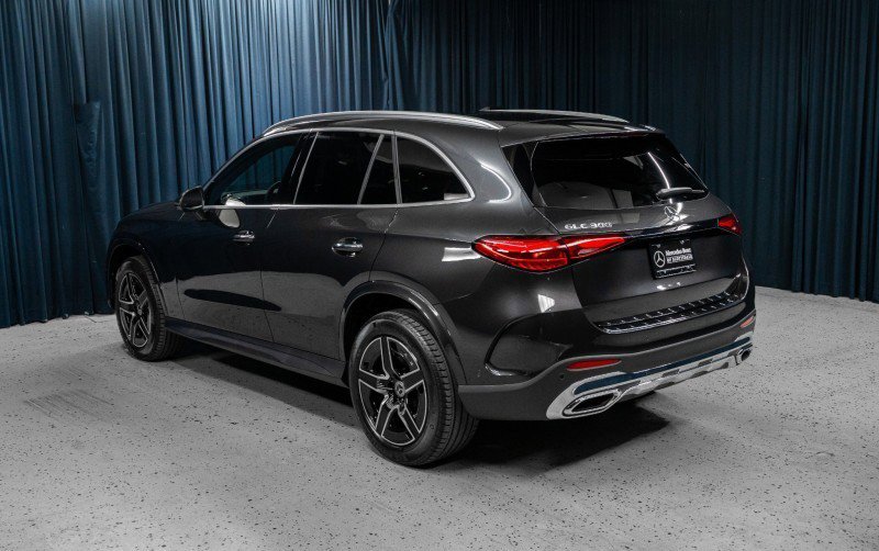 Certified 2026 Mercedes-Benz GLC 300 image 9
