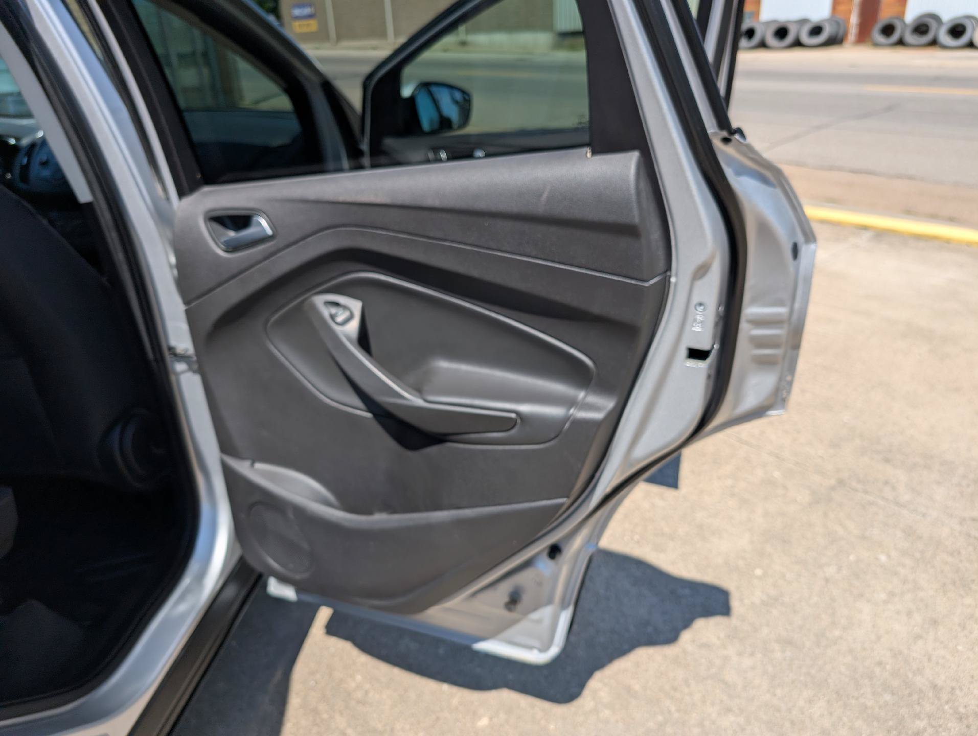 Used 2018 Ford Escape SE AWD/4WD image 14