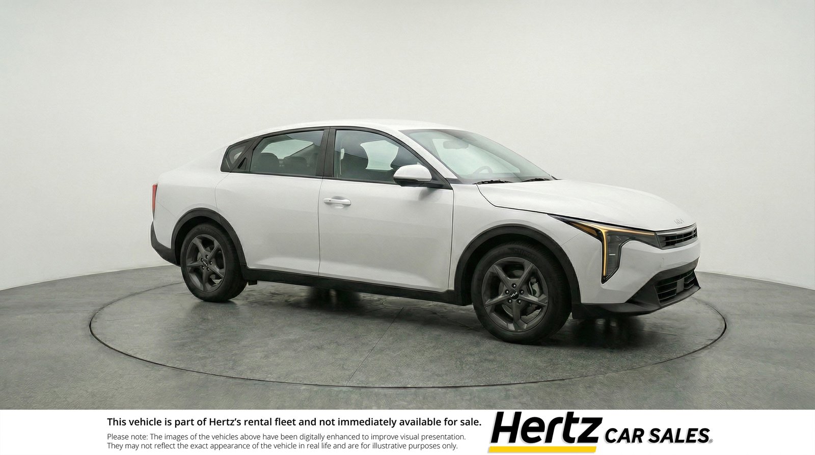 Used 2025 Kia K4 LXS image 1