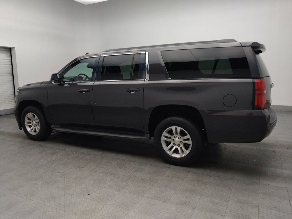 Used 2016 Chevrolet Suburban LS RWD image 3