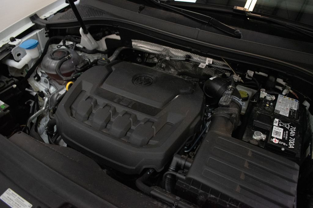 Used 2024 Volkswagen Tiguan SE AWD/4WD image 10