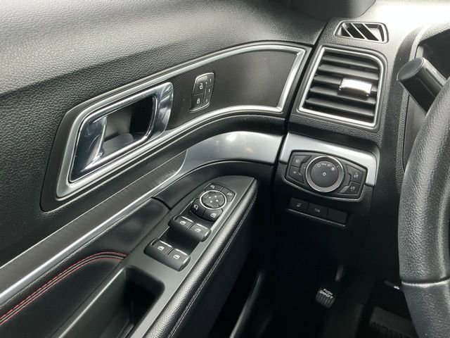 Used 2018 Ford Explorer Sport image 24