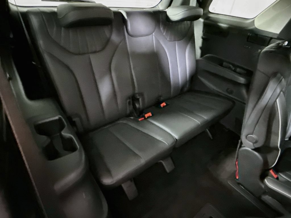 Used 2024 Hyundai Palisade Limited AWD/4WD image 33