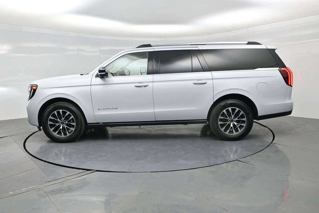 Used 2025 Ford Expedition Max Platinum AWD/4WD image 37