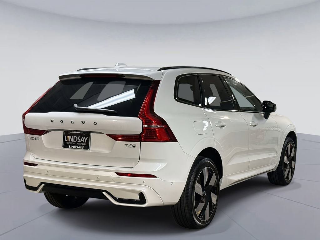 Used 2025 Volvo XC60 T8 Plus w/ Climate Package image 10