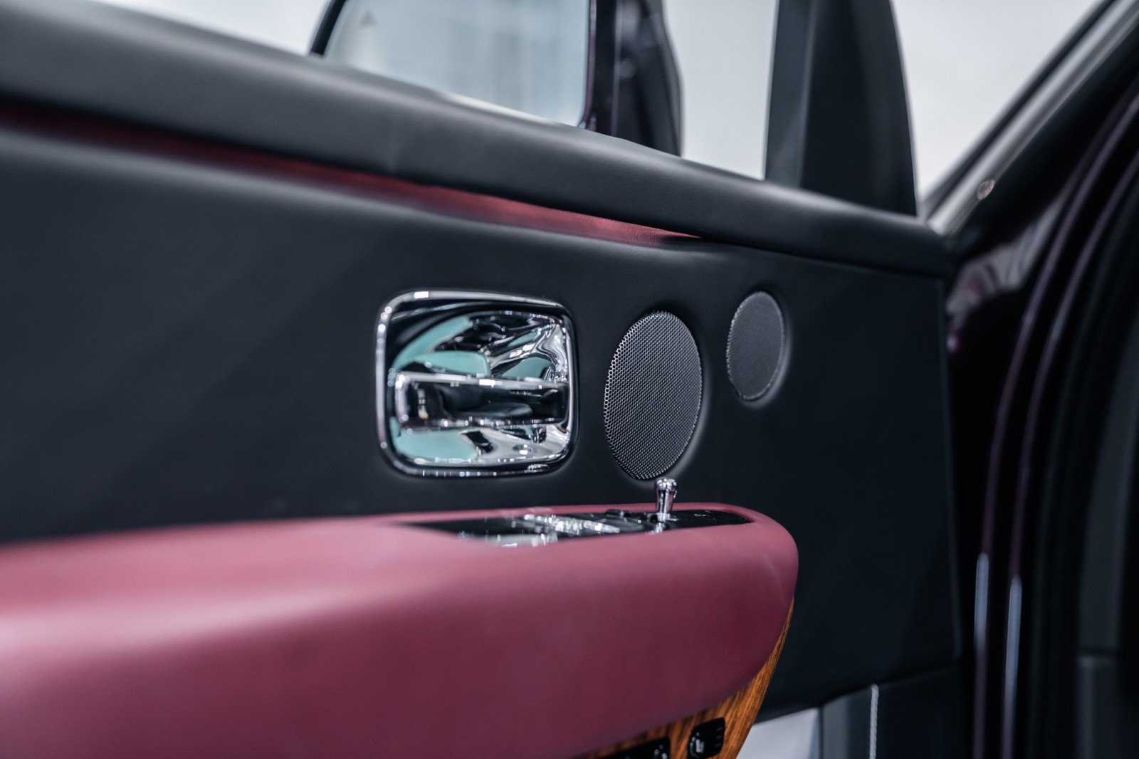 Used 2023 Rolls-Royce Cullinan image 26