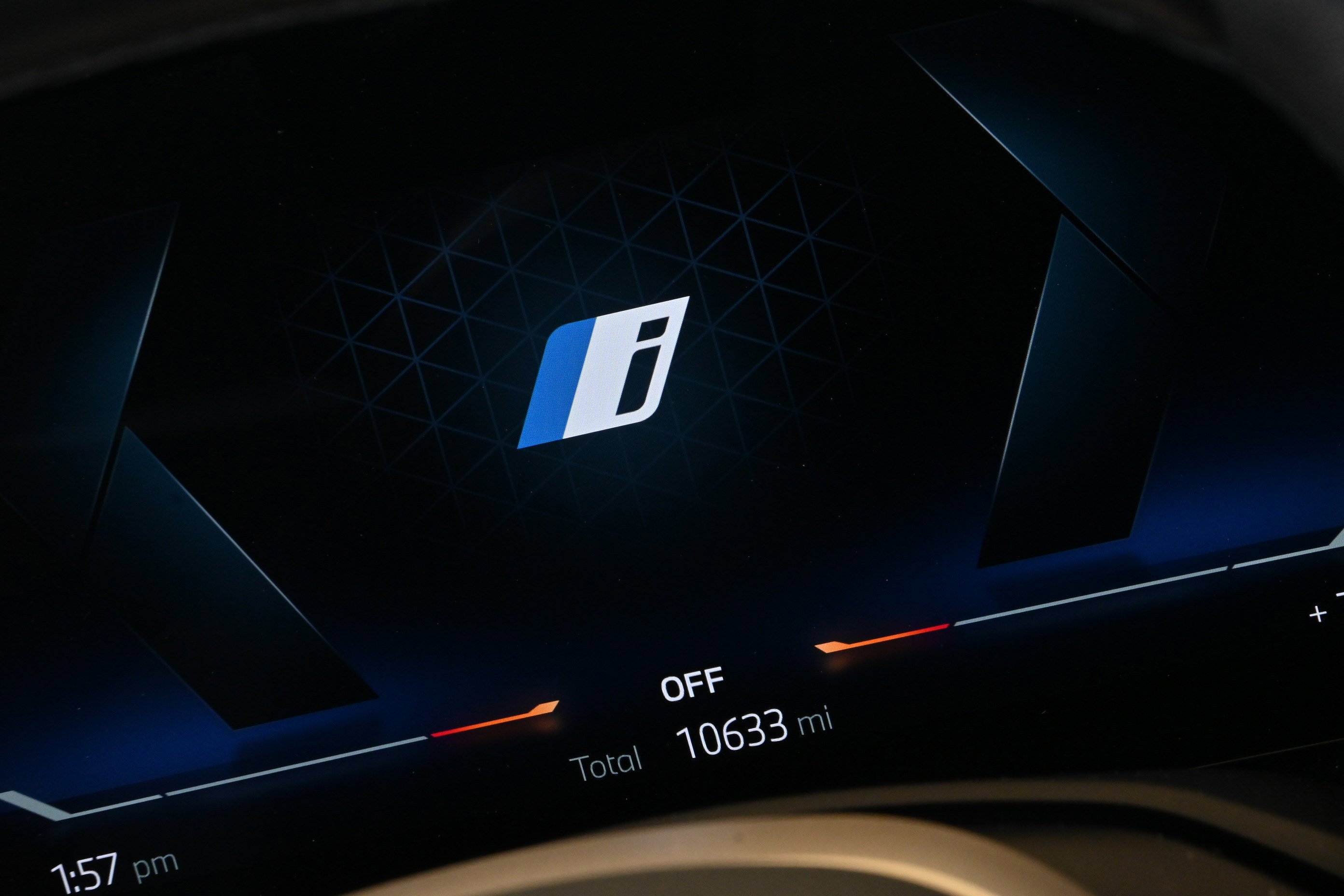 Certified 2025 BMW iX xDrive50 AWD/4WD image 39