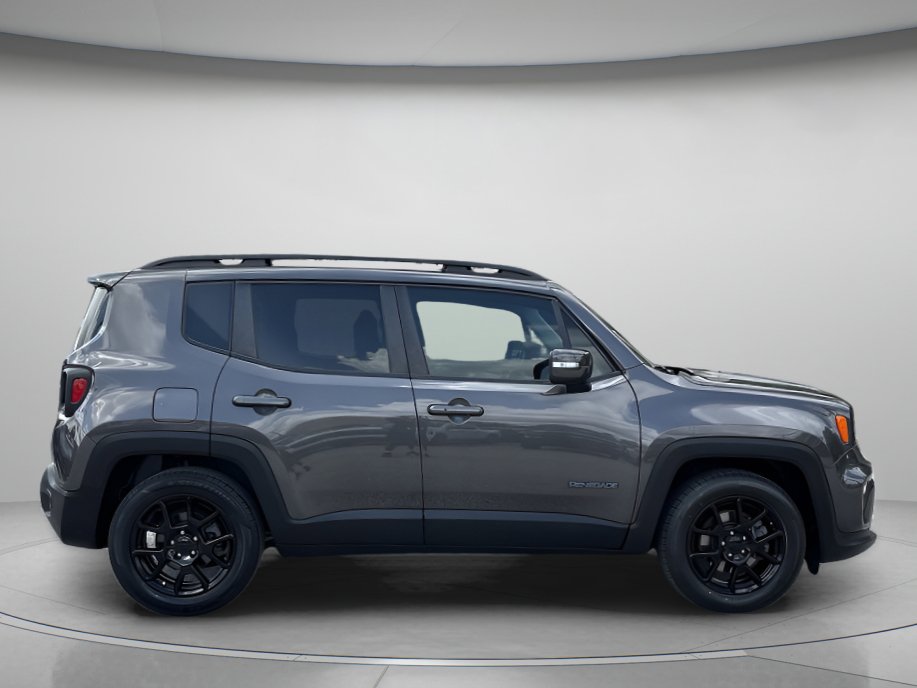 Used 2020 Jeep Renegade Altitude FWD image 2