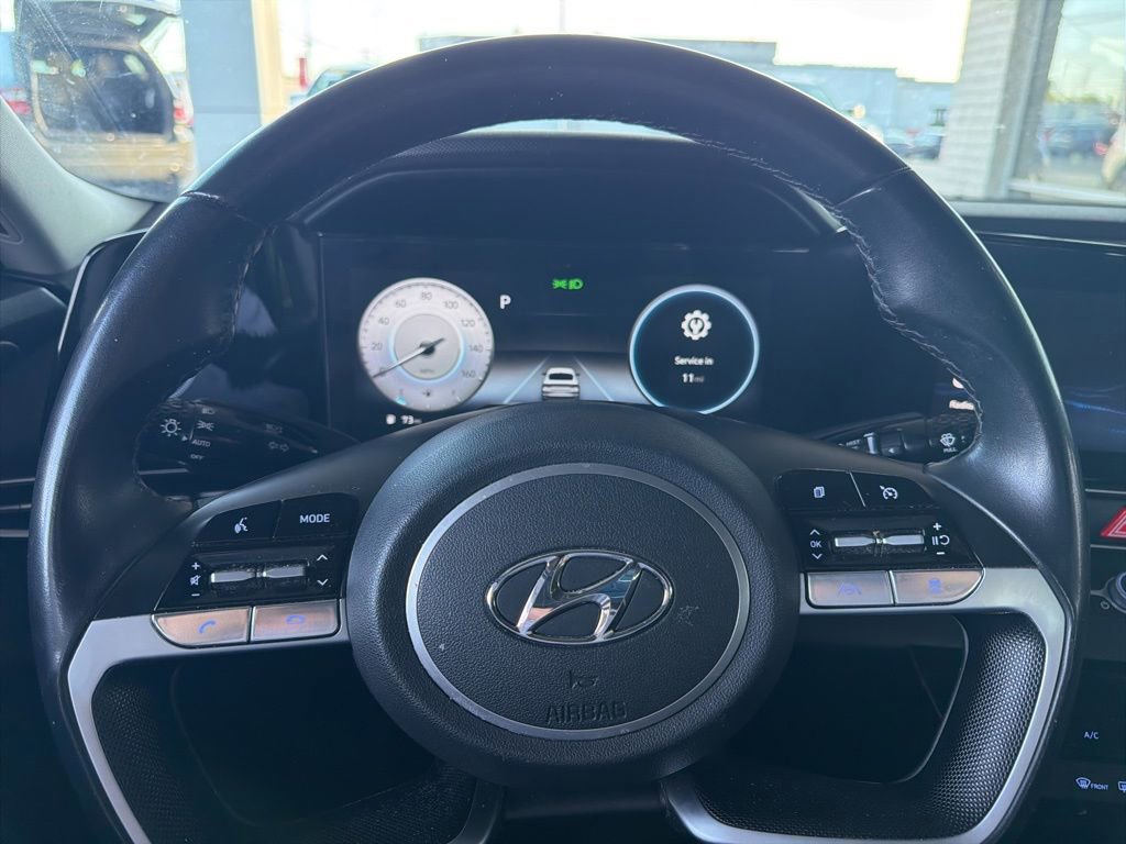 Used 2023 Hyundai Elantra SEL w/ Convenience Package FWD image 16