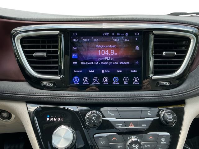 Used 2017 Chrysler Pacifica Limited FWD image 21