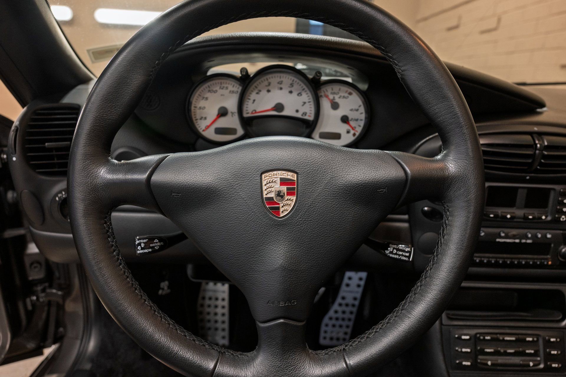 Used 2001 Porsche Boxster image 26