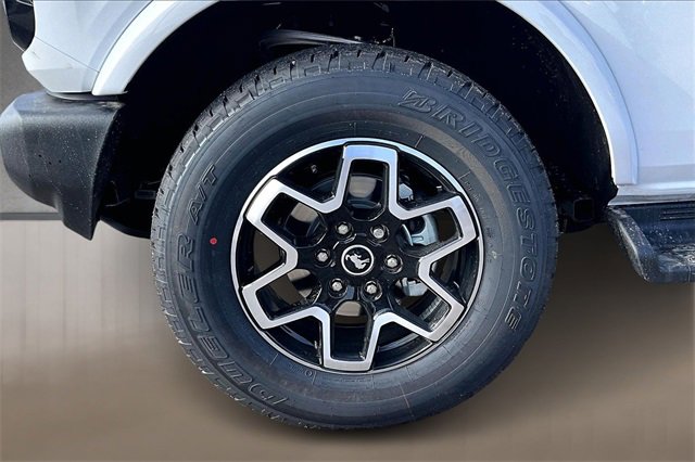 New 2025 Ford Bronco Outer Banks image 11