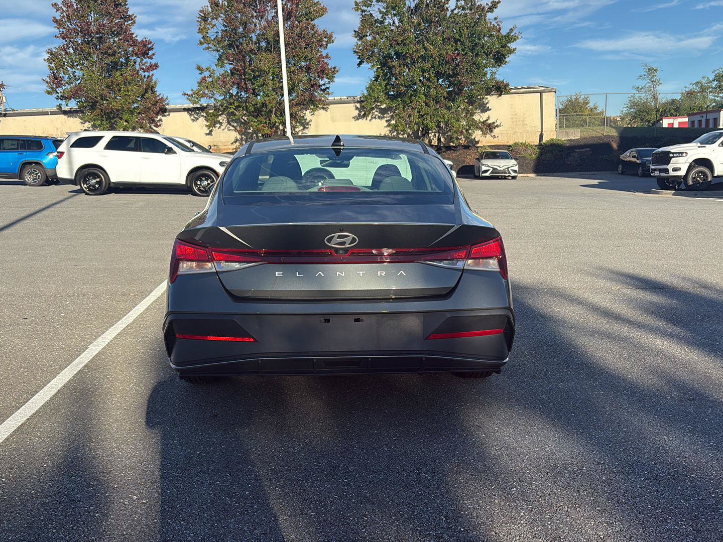 Used 2024 Hyundai Elantra SEL FWD image 4