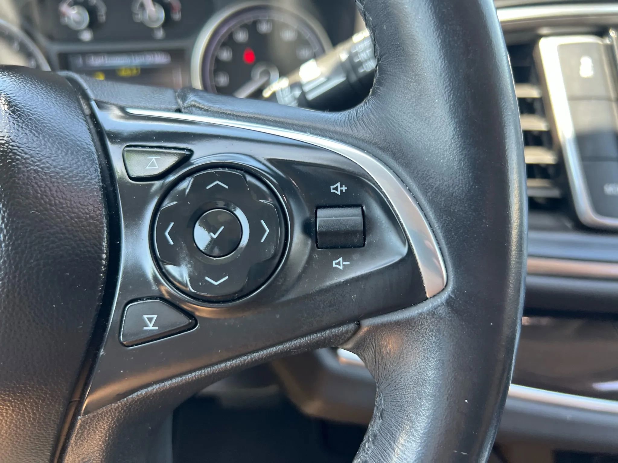 Used 2019 Buick Enclave Essence w/ Trailering Package, 5000 lbs. image 27