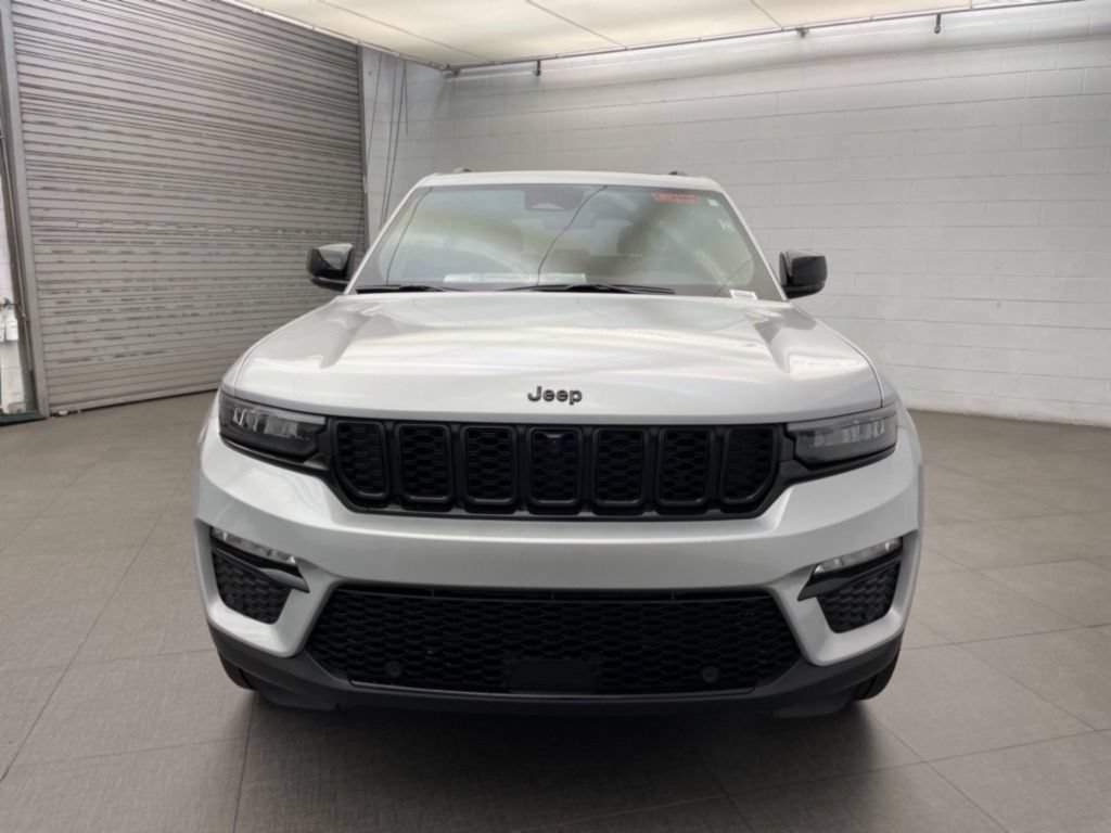 New 2025 Jeep Grand Cherokee Limited w/ Luxury Tech Group II RWD image 6