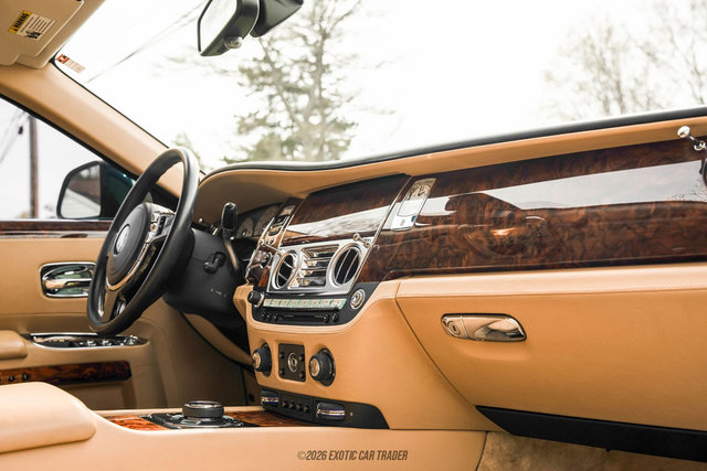 Used 2014 Rolls-Royce Ghost image 61