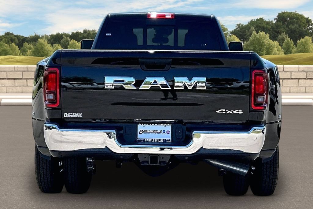 New 2026 RAM 3500 Tradesman AWD/4WD image 4