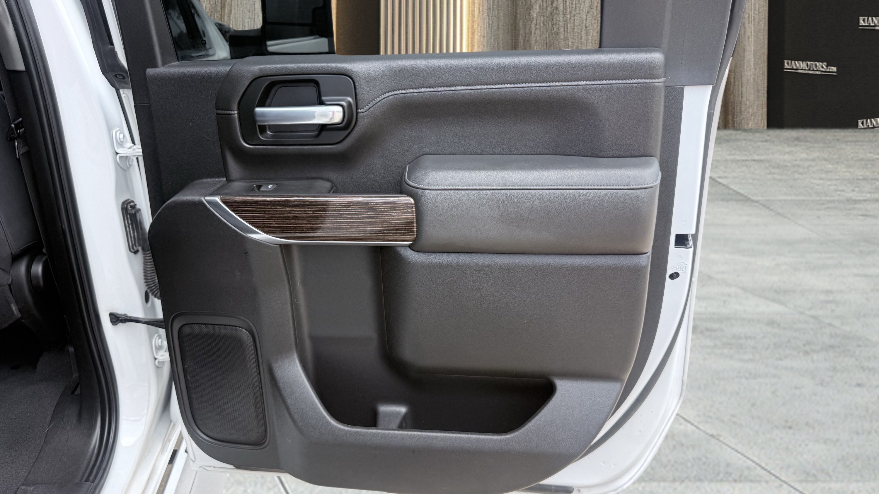 Used 2021 GMC Sierra 3500 SLE w/ SLE Convenience Package RWD image 37