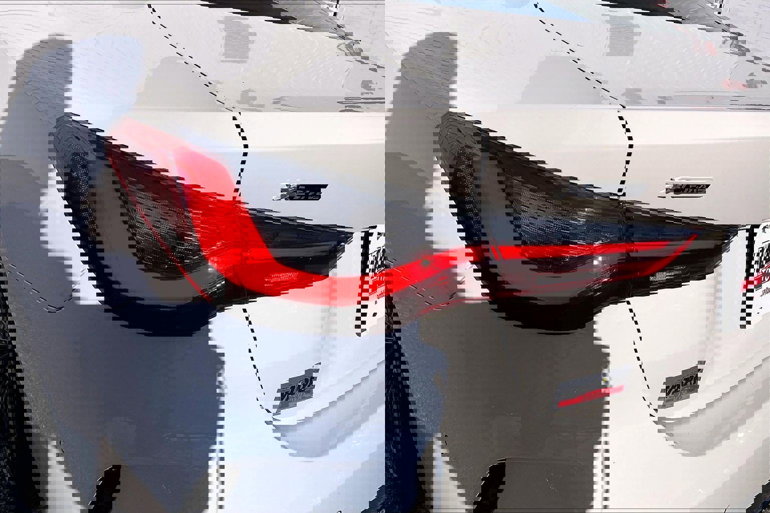 Used 2021 BMW 430i xDrive Coupe w/ M Sport Package image 34