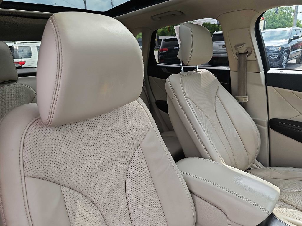 Used 2017 Lincoln MKC Reserve w/ Lincoln MKC Climate Package image 48