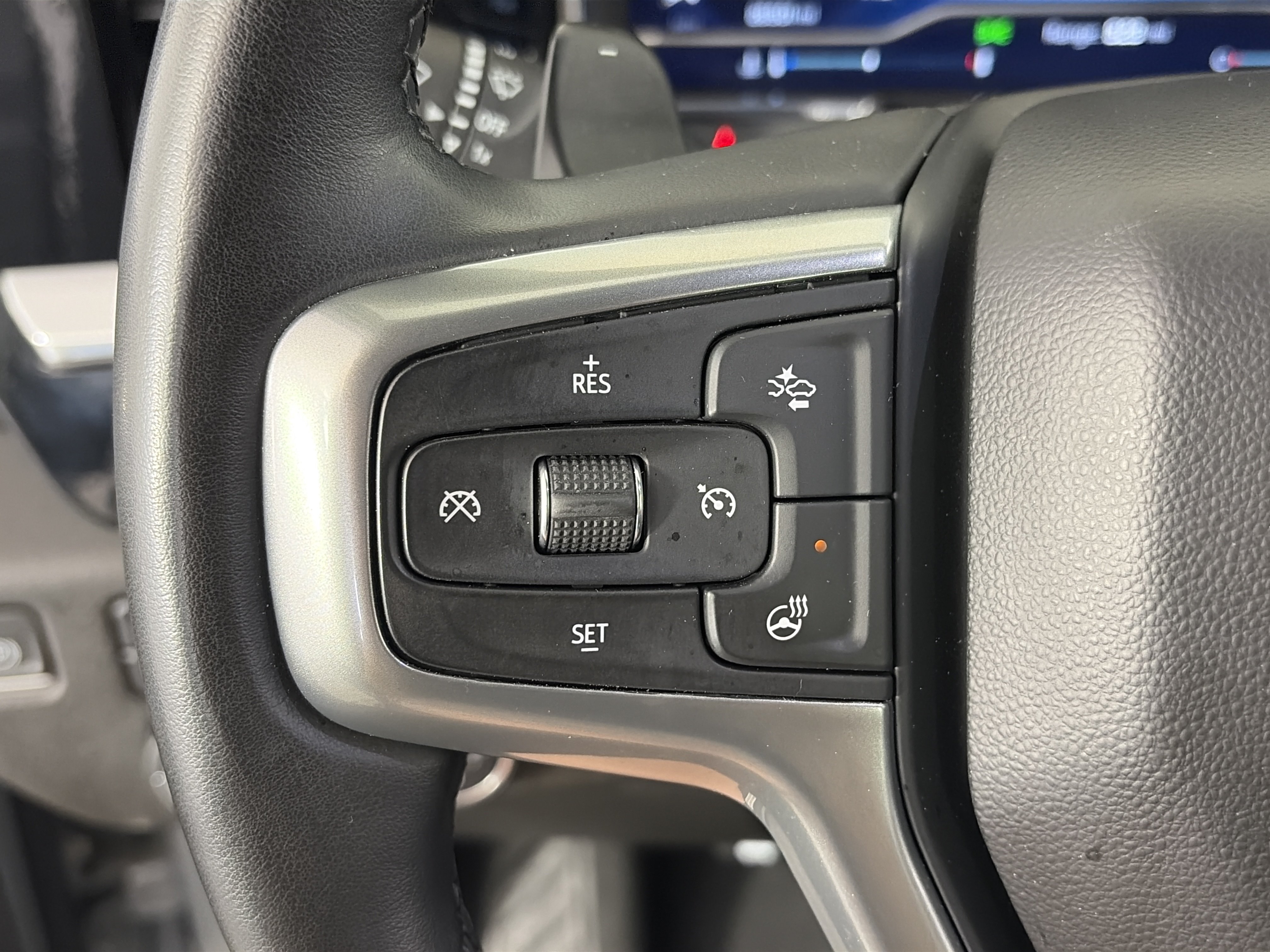 Certified 2024 Chevrolet Silverado 1500 RST w/ Z71 Off-Road Package AWD/4WD image 29