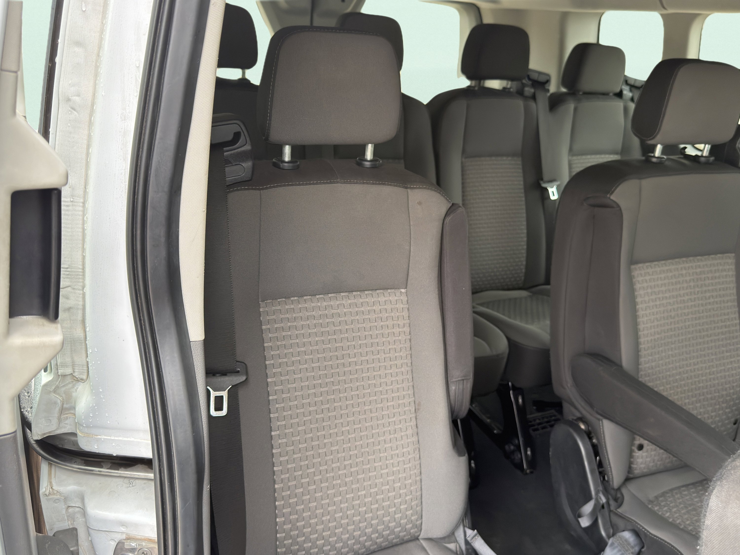 Used 2023 Ford Transit 350 XLT image 22