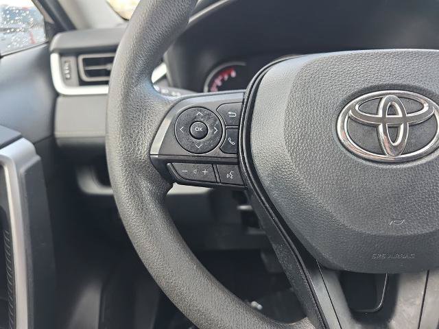 Used 2024 Toyota RAV4 LE AWD/4WD image 27