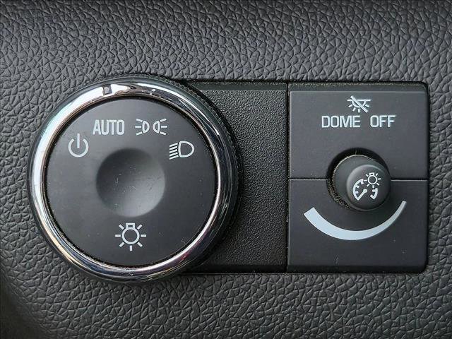 Used 2009 Chevrolet Traverse LTZ FWD image 14