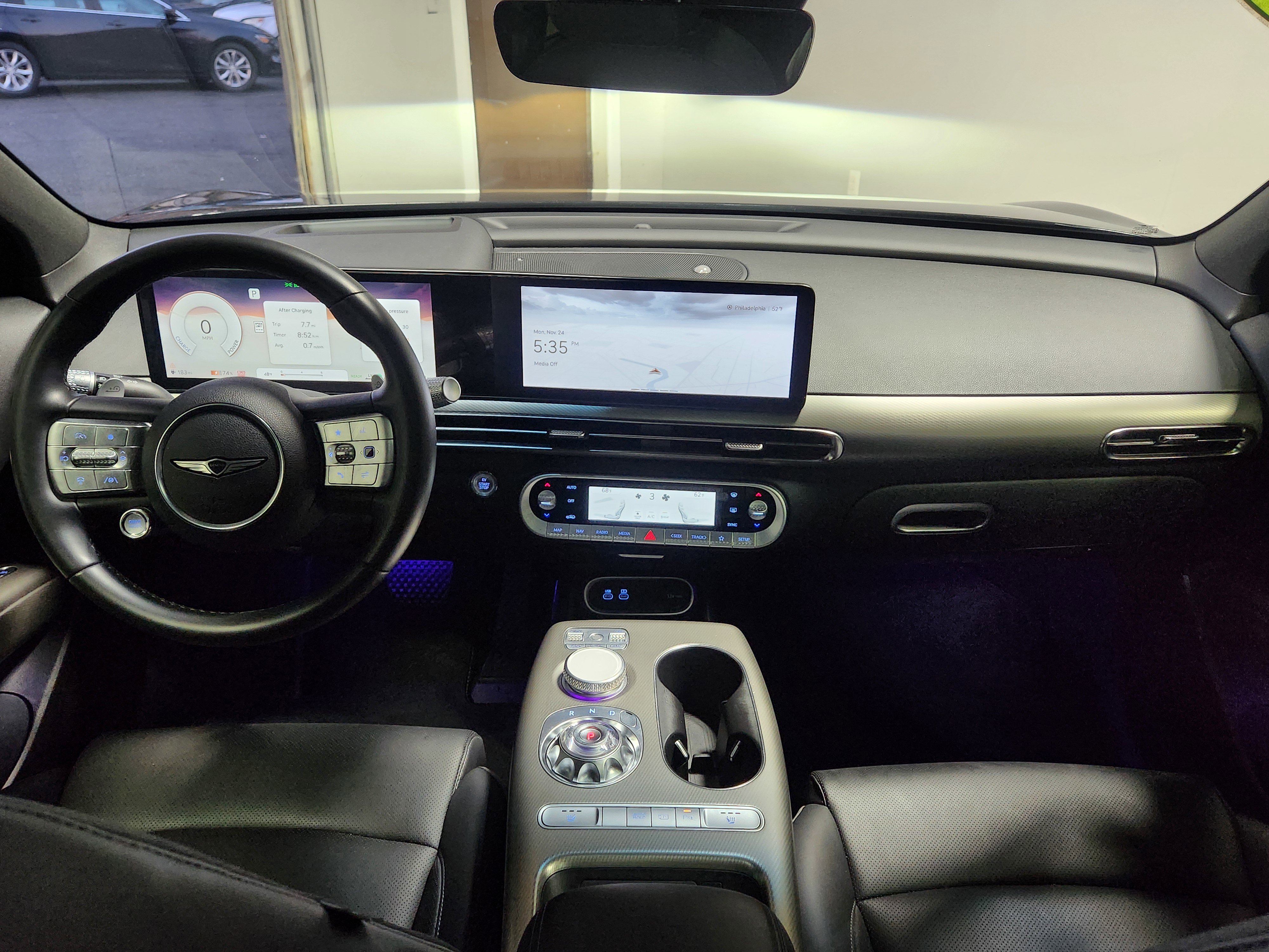 Used 2025 Genesis GV60 RWD image 15