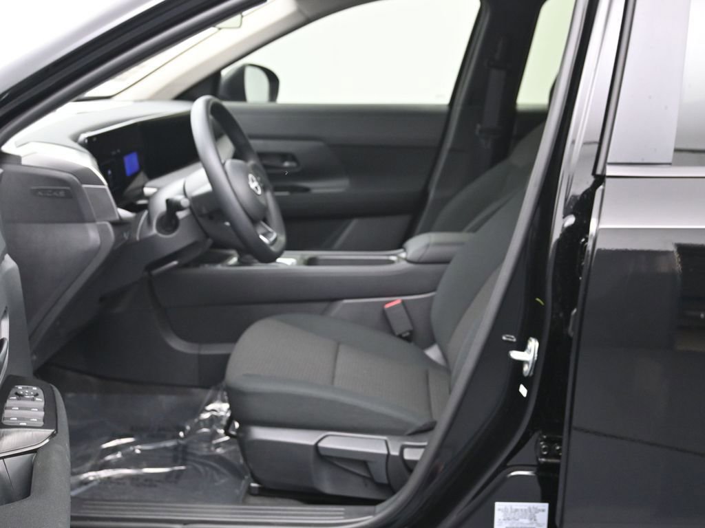 New 2026 Nissan Kicks S FWD image 19